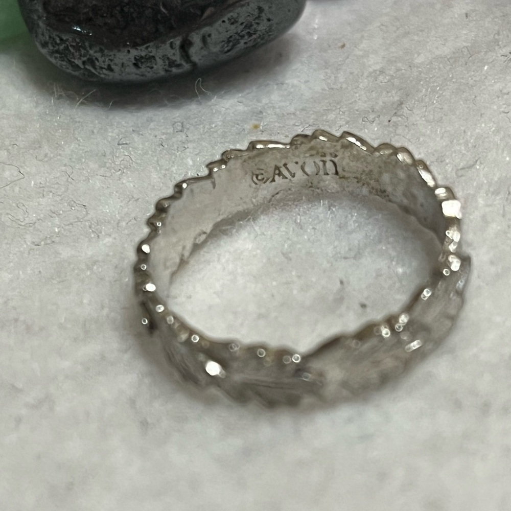 1979 Avon Laurel Leaf Ring - Picture 7 of 12